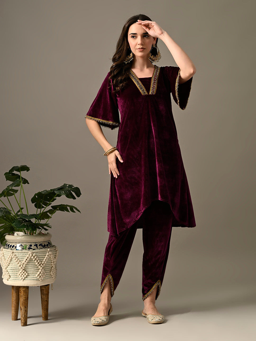 Myshka Women's Magenta Velvet Kurta Pant | Grocsy