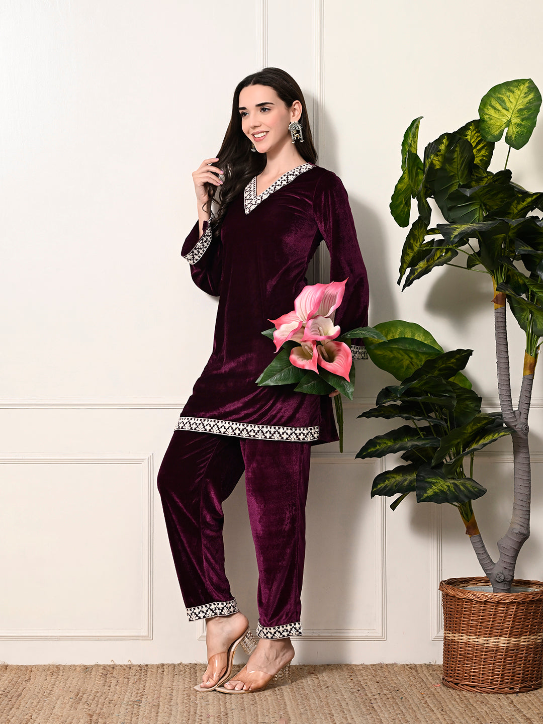 Myshka Women's Magenta Velvet Kurta Pant | Grocsy