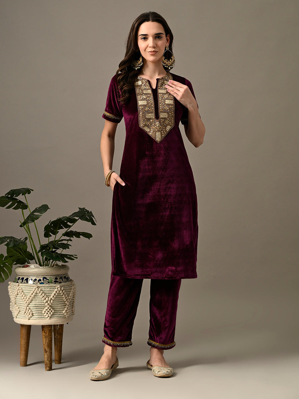 Myshka Women's Magenta Velvet Kurta Pant | Grocsy