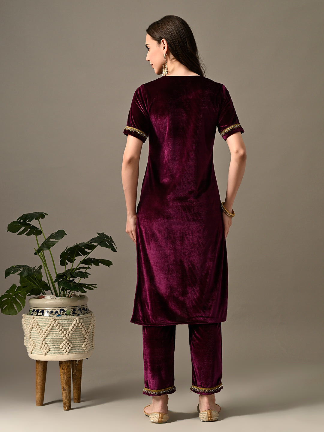 Myshka Women's Magenta Velvet Kurta Pant | Grocsy