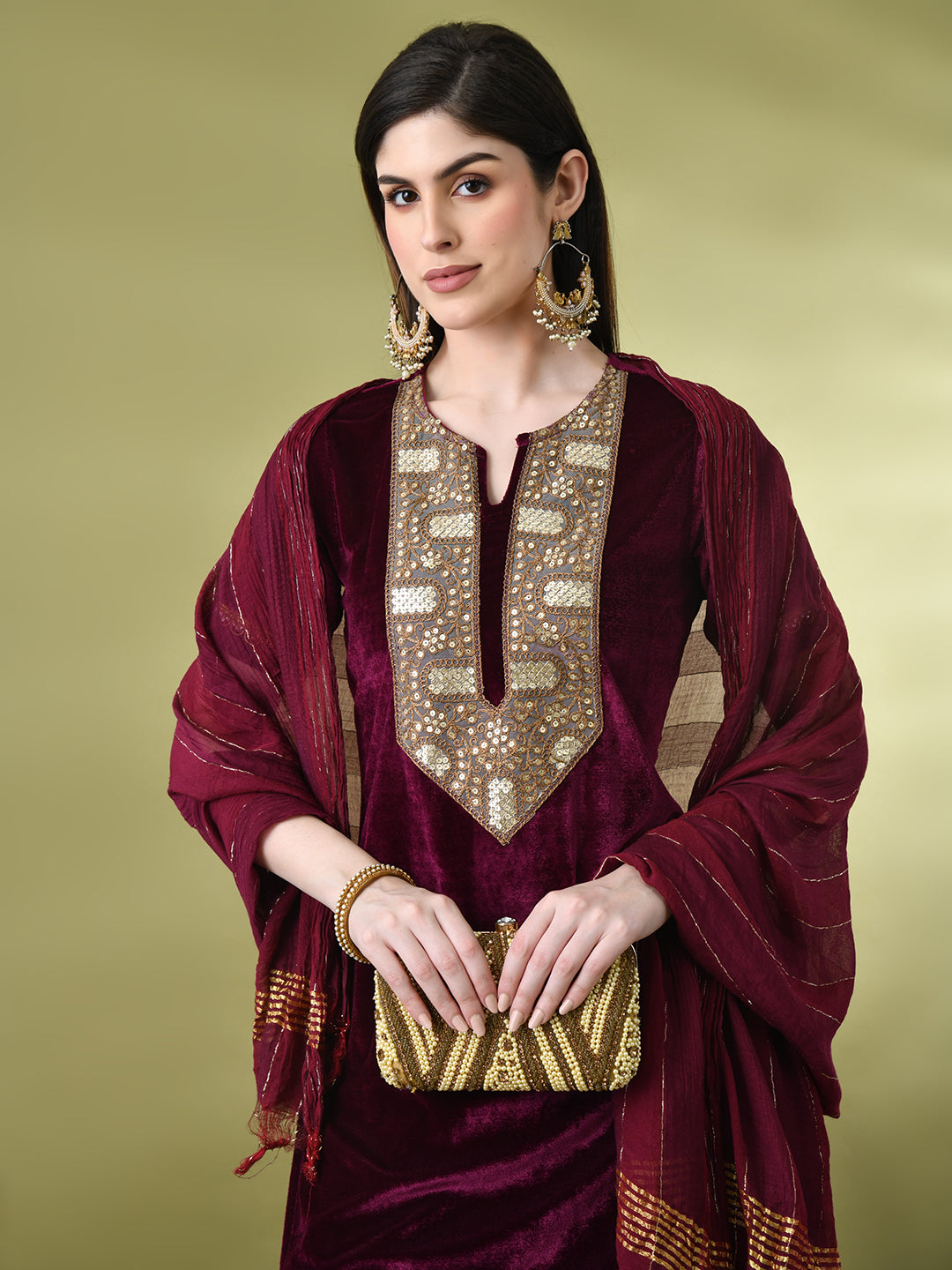 Myshka Women's Magenta Velvet Kurta Pant With Dupatta Set | Grocsy