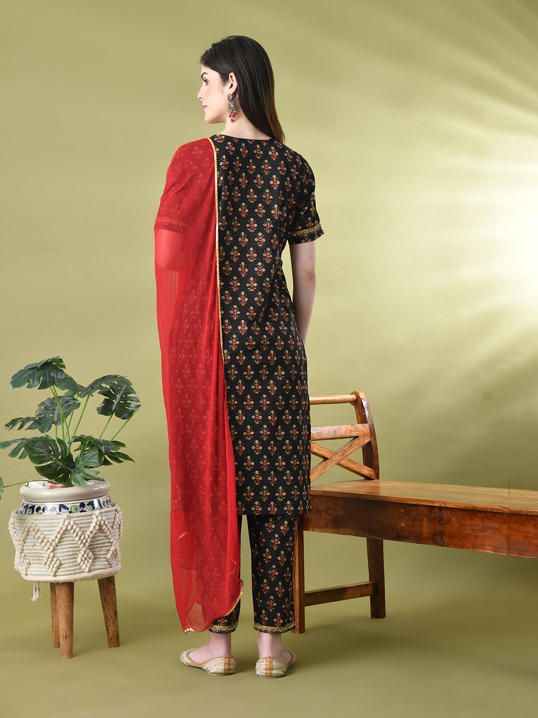 Myshka Women's Cotton Printed Kurta Set With Dupatta | Grocsy