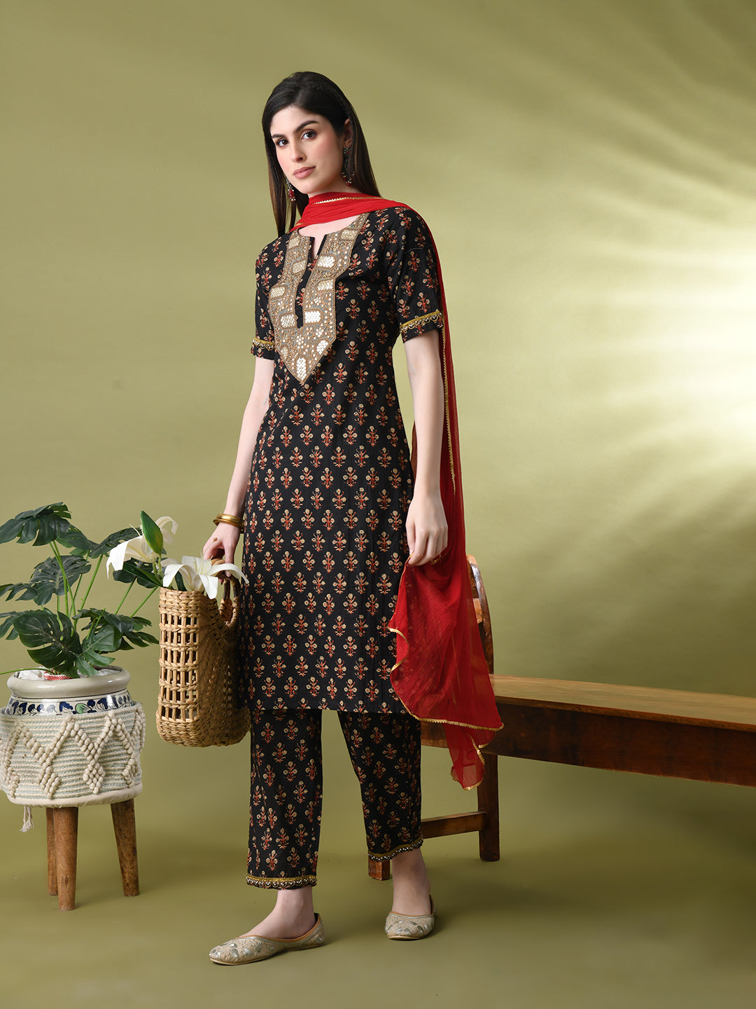 Myshka Women's Cotton Printed Kurta Set With Dupatta | Grocsy
