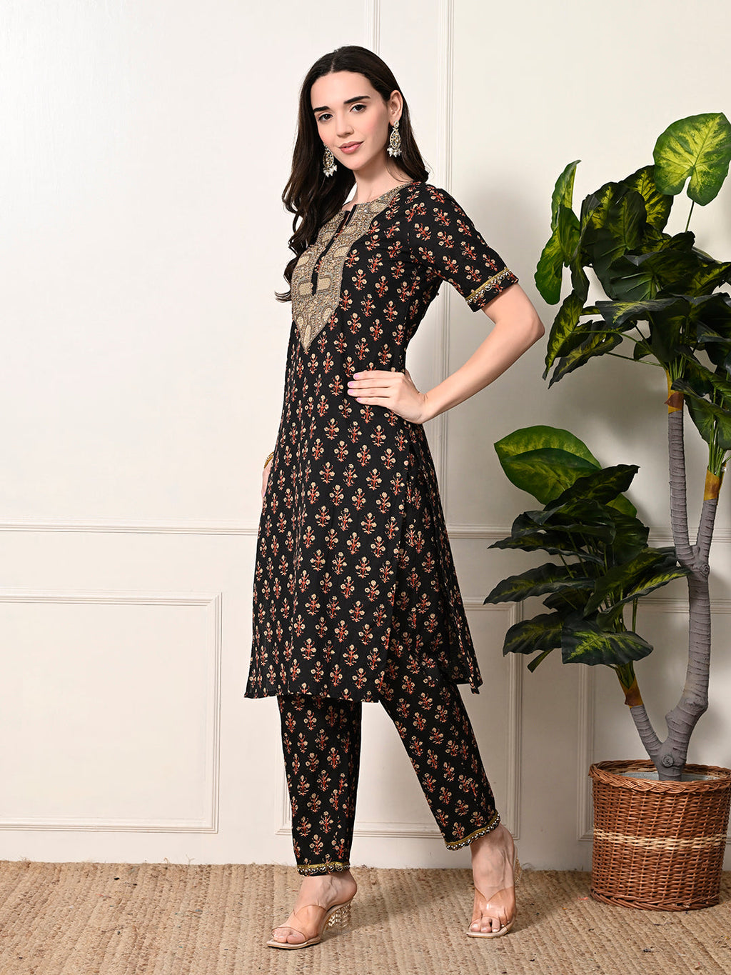 Myshka Women's Cotton Black Printed Kurta Set | Grocsy