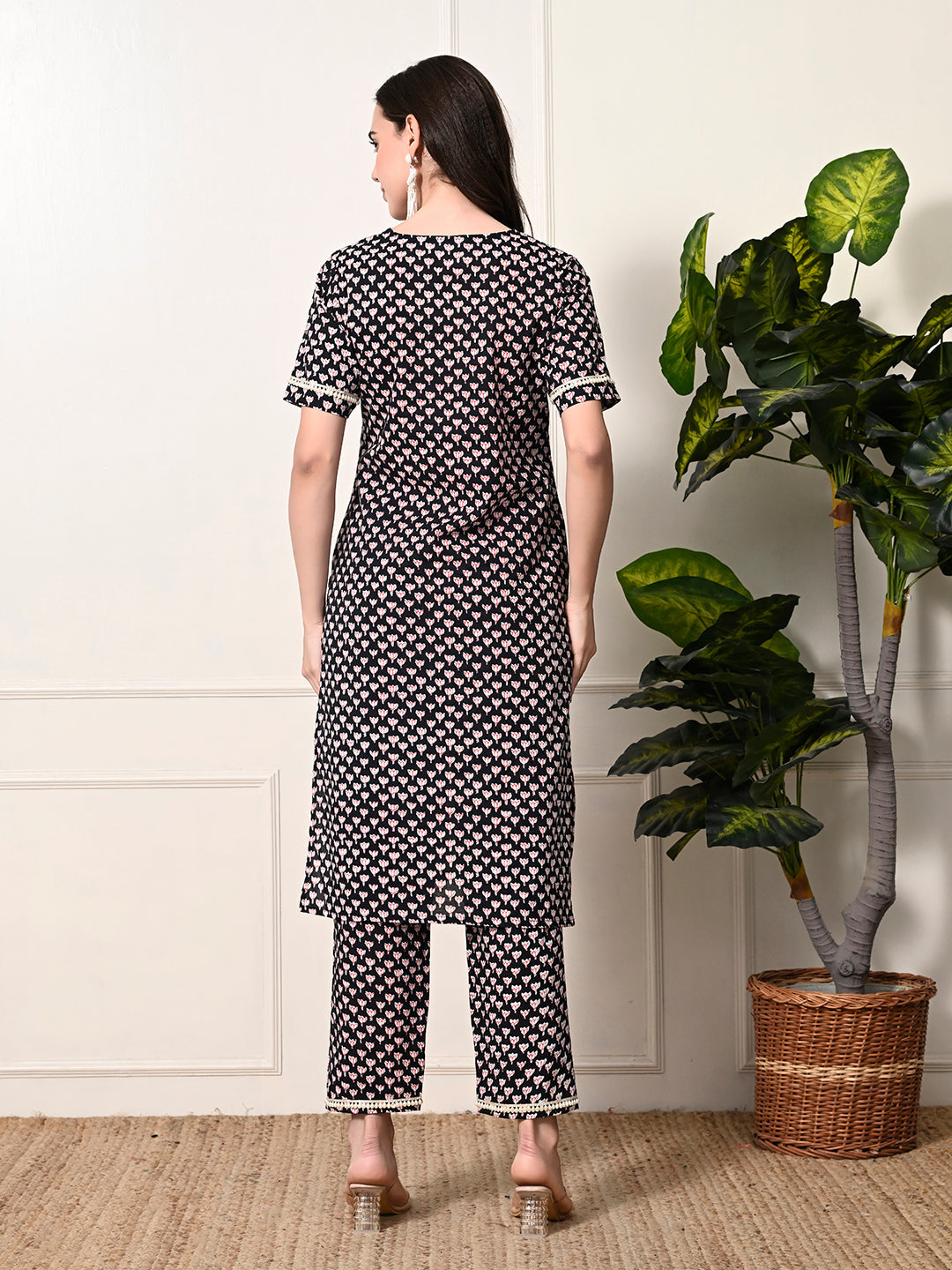 Myshka Women's Cotton Black Printed Kurta Set | Grocsy