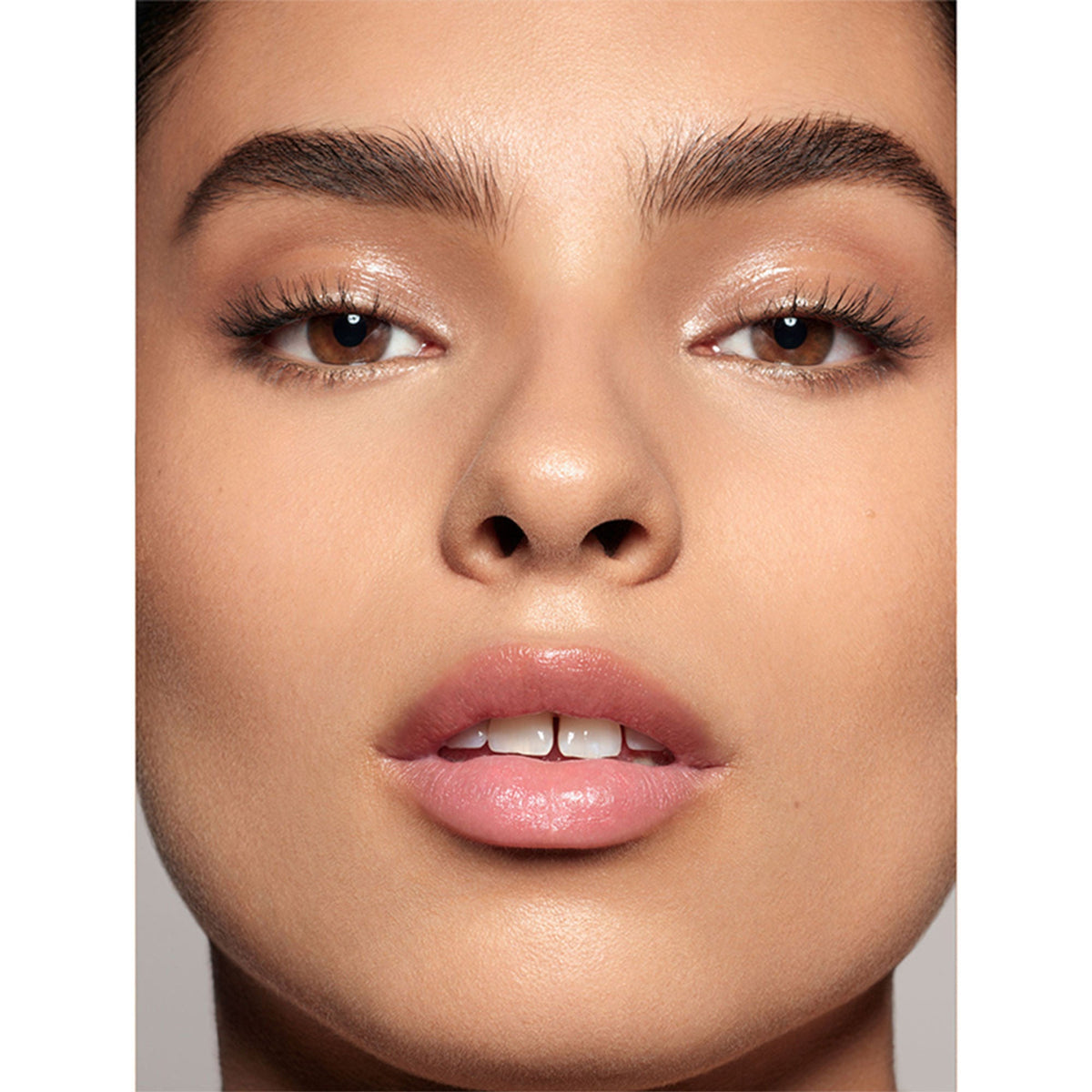 PAT McGRATH LABS Skin Fetish: Sublime Perfection Concealer - Light Medium 14 | Grocsy