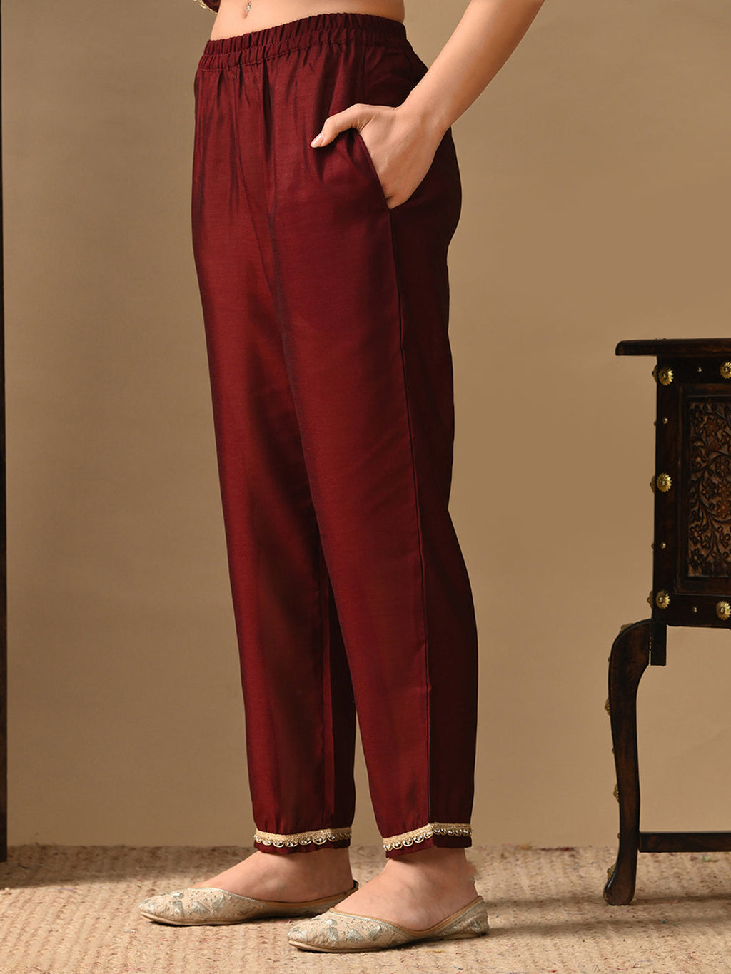 Myshka Maroon Silk Blend Kaftan Sweetheart Neck Short Sleeves Kurta Trousers With Dupatta | Grocsy