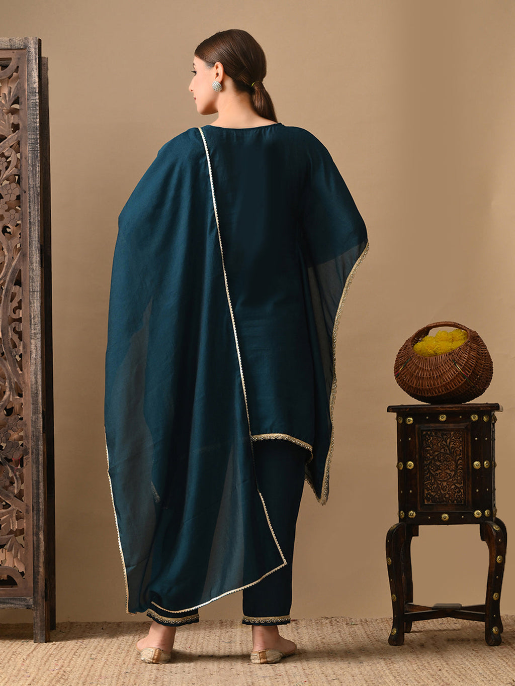 Myshka Green Silk Blend Kaftan Sweetheart Neck Short Sleeves Kurta Trousers With Dupatta | Grocsy