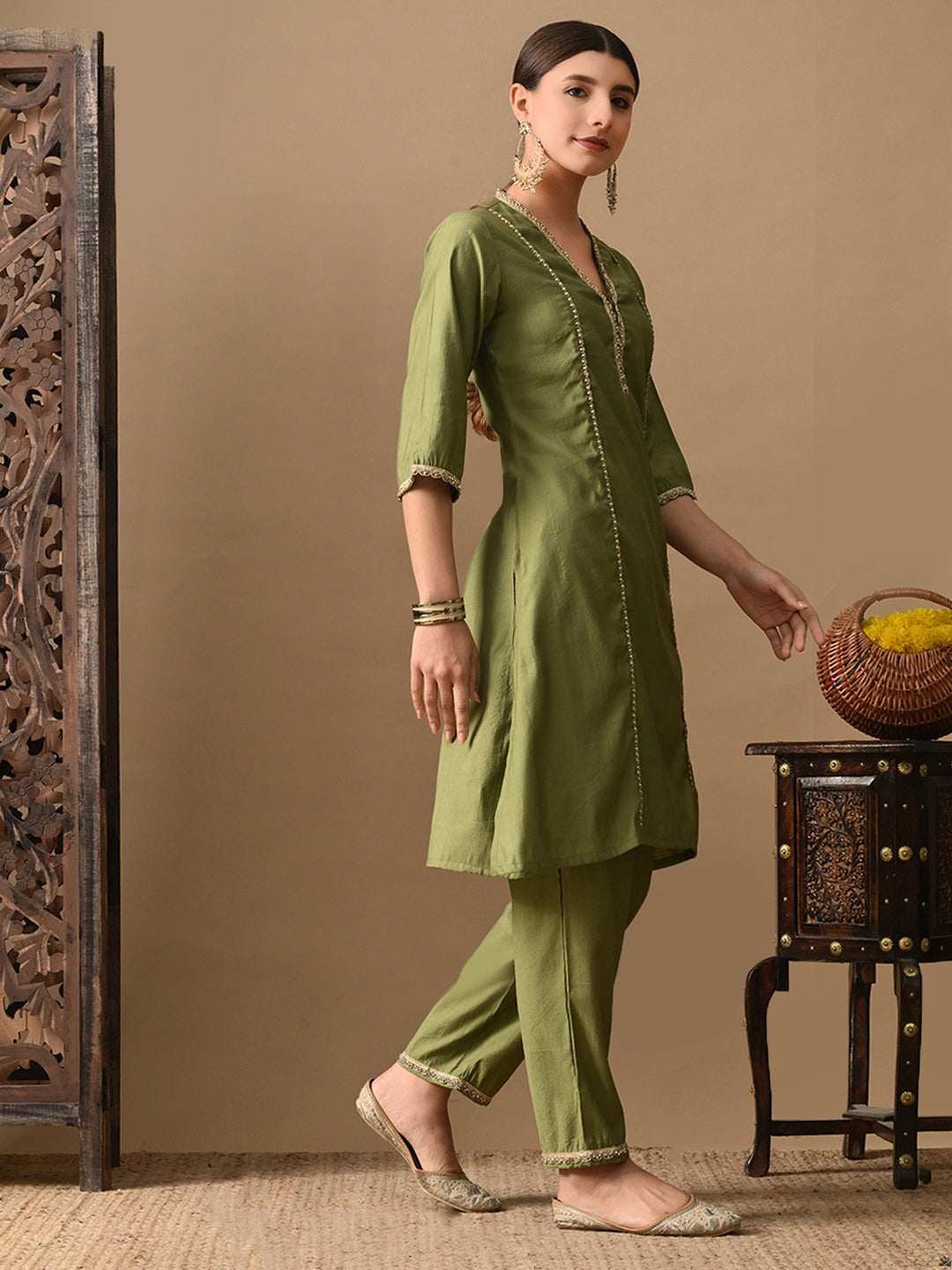 Myshka Green Silk Blend Straight V-Neck Three-Quarter Sleeves Kurta Trousers With Dupatta | Grocsy