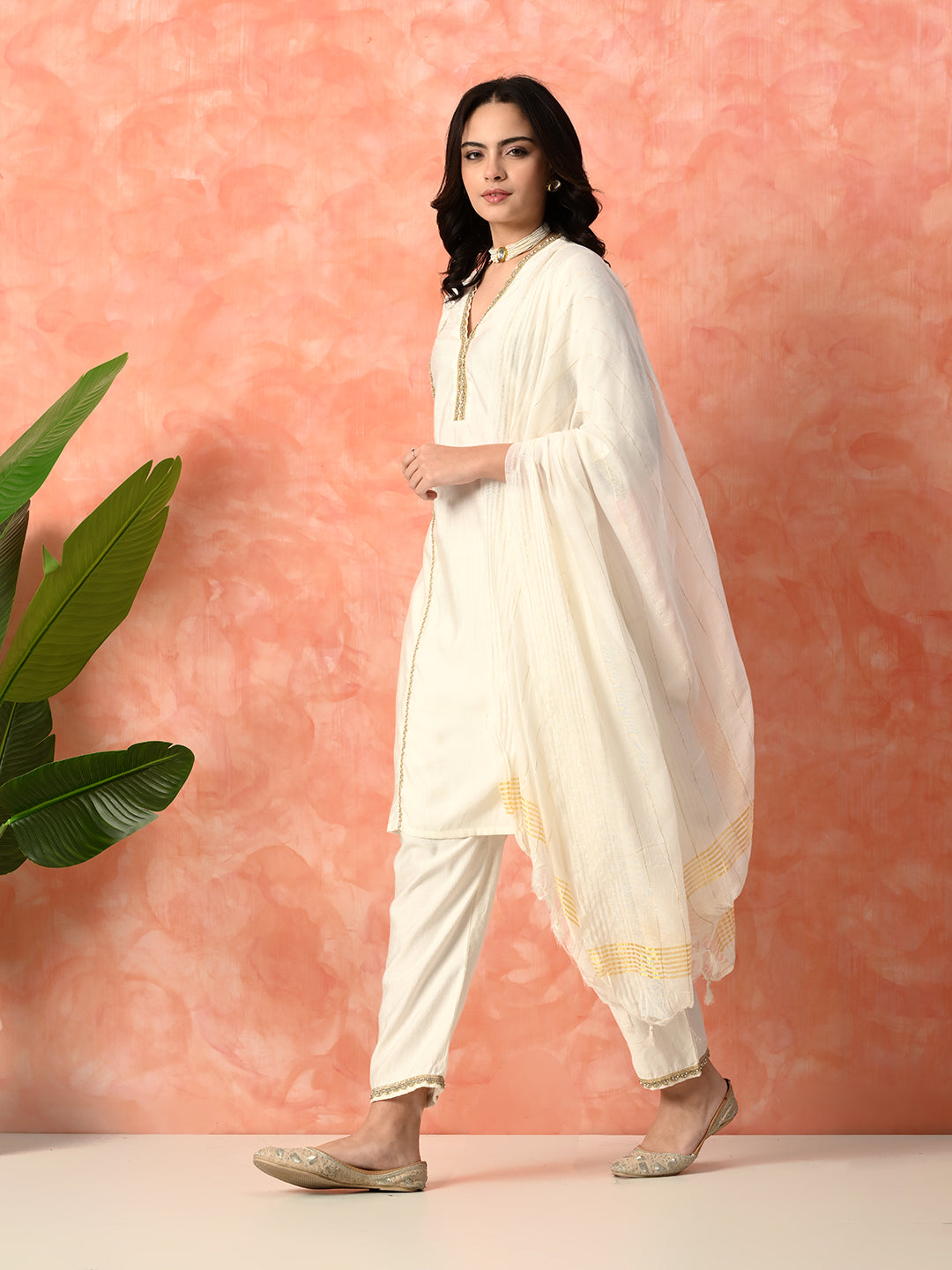 Myshka White Silk Blend Straight V-Neck Three-Quarter Sleeves Kurta Trousers With Dupatta | Grocsy
