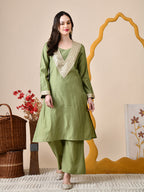 Myshka Green Silk Blend Straight Round Neck Long Sleeves Kurta Trousers Set | Grocsy