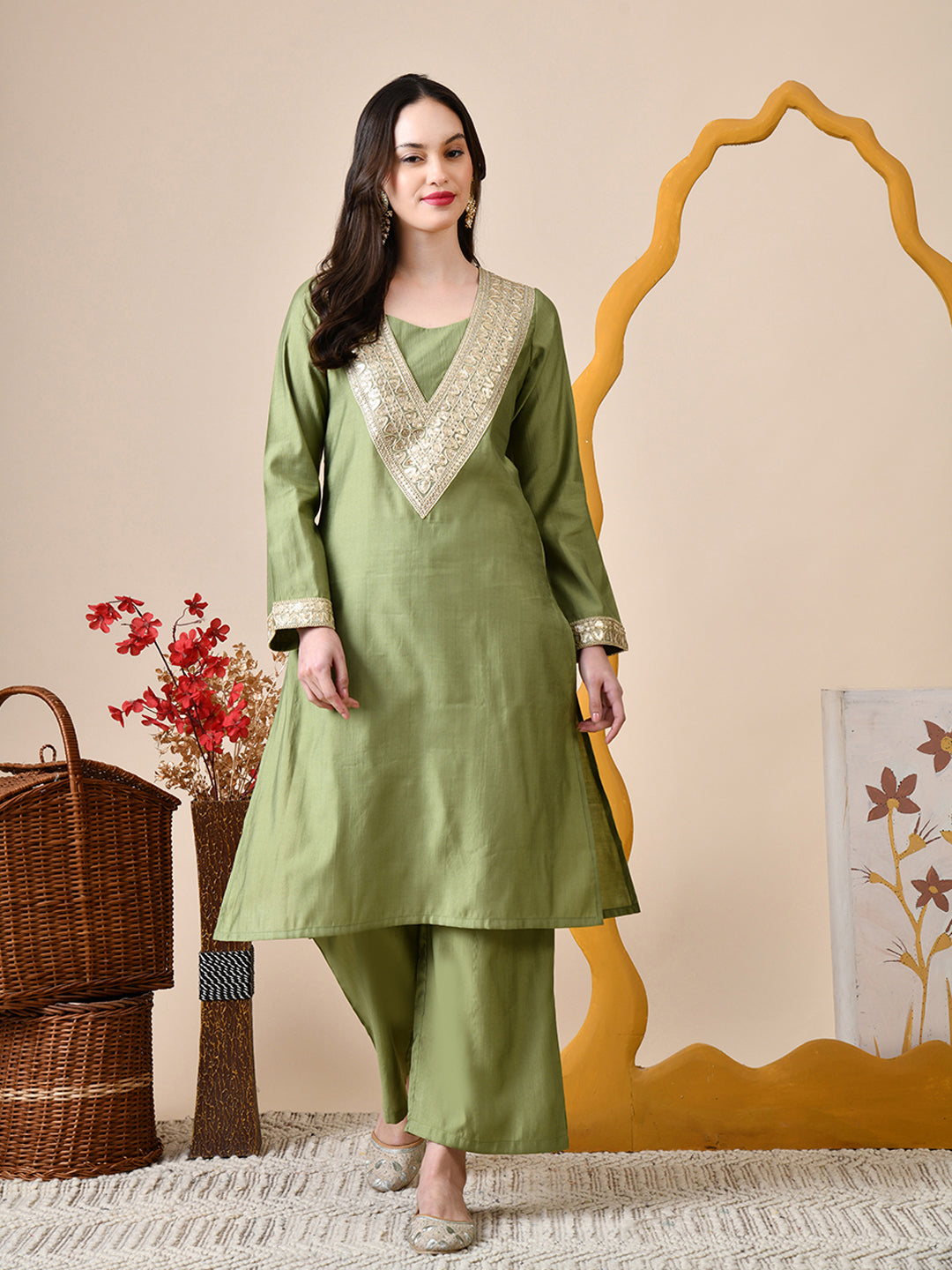 Myshka Green Silk Blend Straight Round Neck Long Sleeves Kurta Trousers Set | Grocsy
