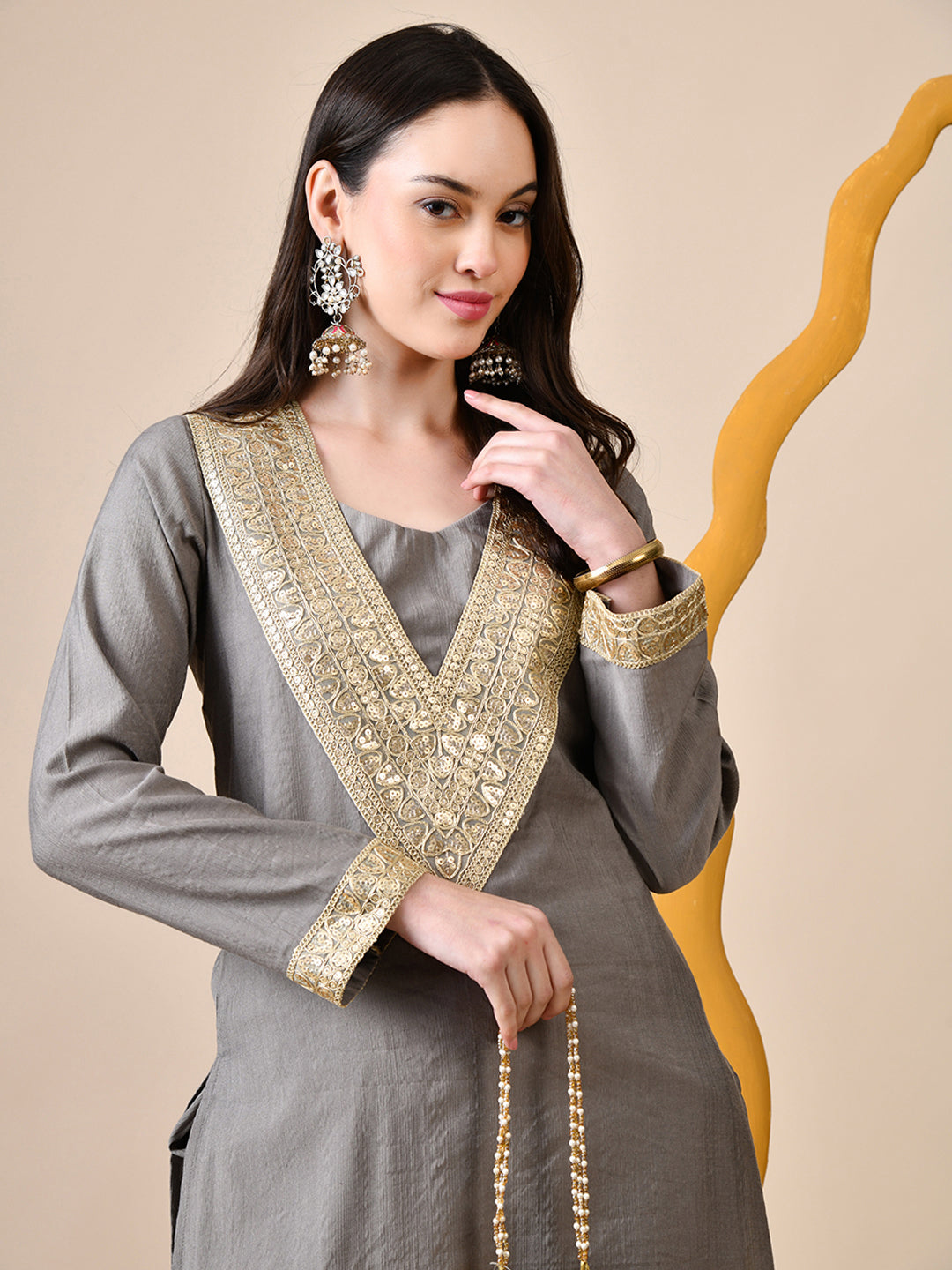 Myshka Gray Silk Blend Straight Round Neck Long Sleeves Kurta Trousers Set | Grocsy