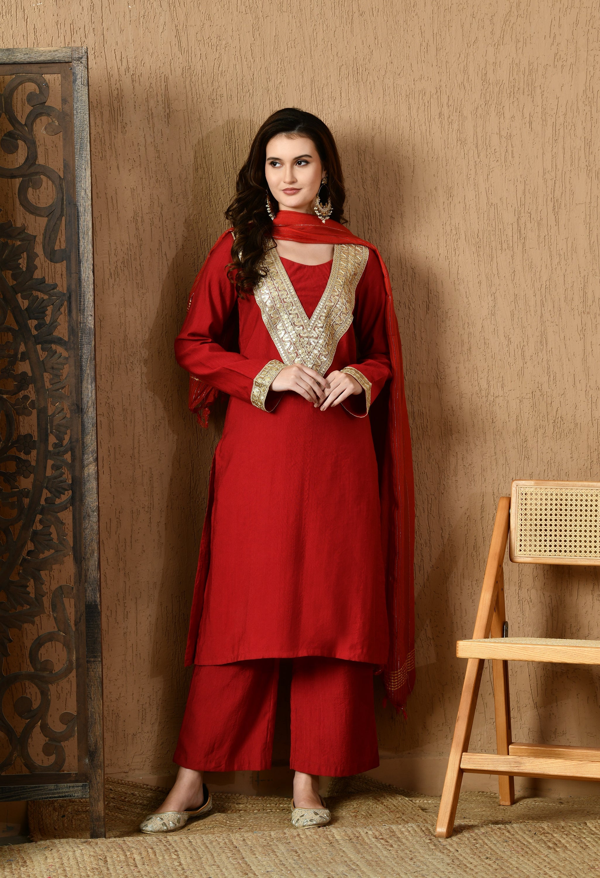 Myshka Red Silk Blend Straight Round Neck Long Sleeves Kurta Trousers With Dupatta | Grocsy