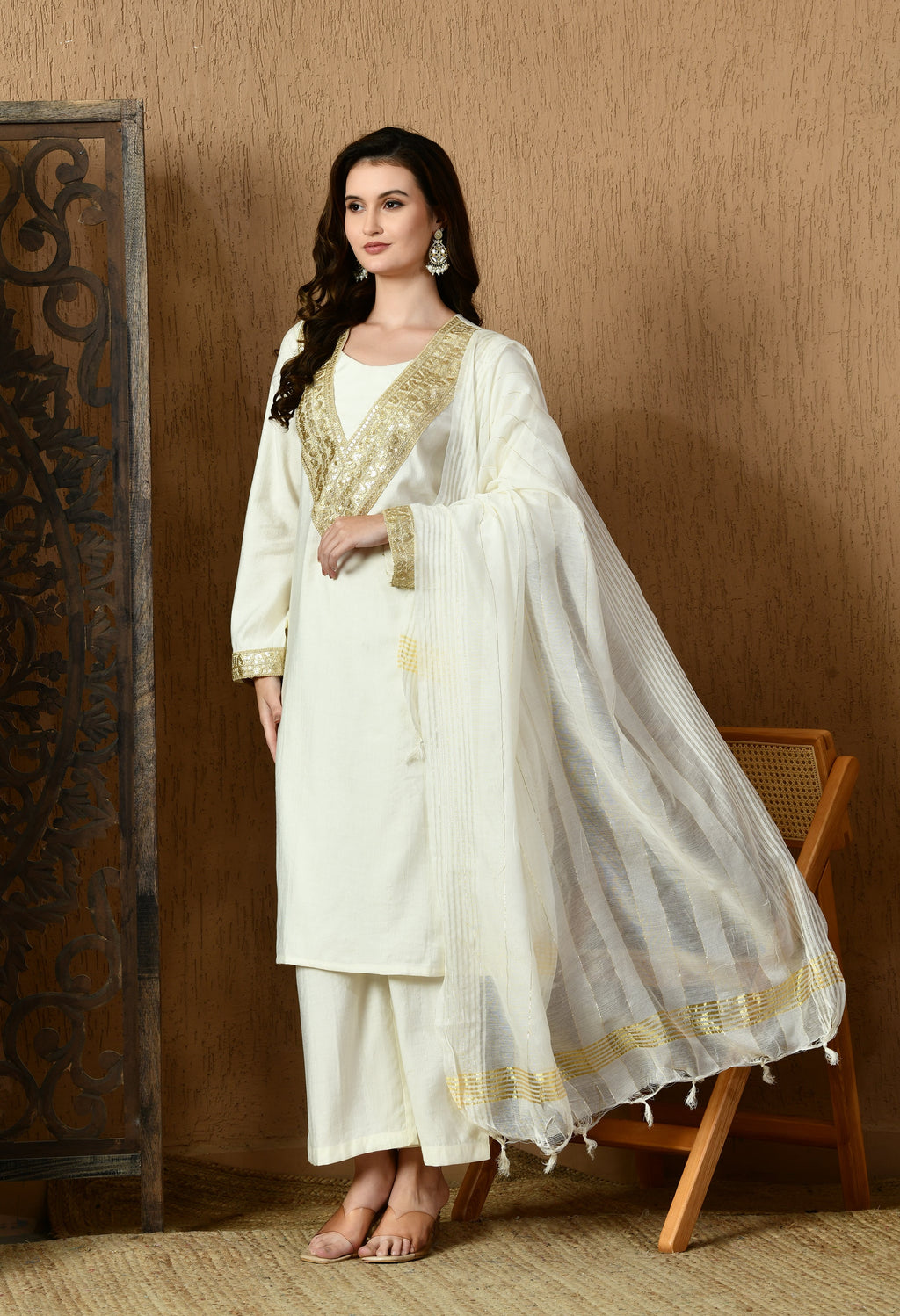 Myshka White Silk Blend Straight Round Neck Long Sleeves Kurta Trousers With Dupatta | Grocsy