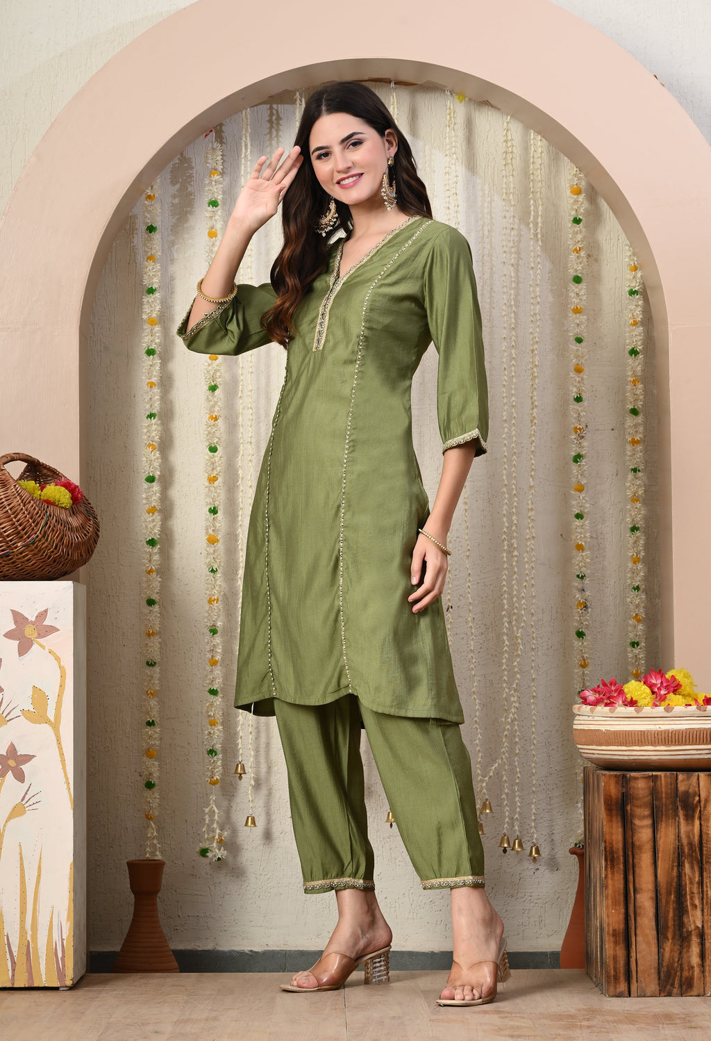 Myshka Green Silk Blend Straight Round Neck Three-Quarter Sleeves Kurta Trousers Set | Grocsy