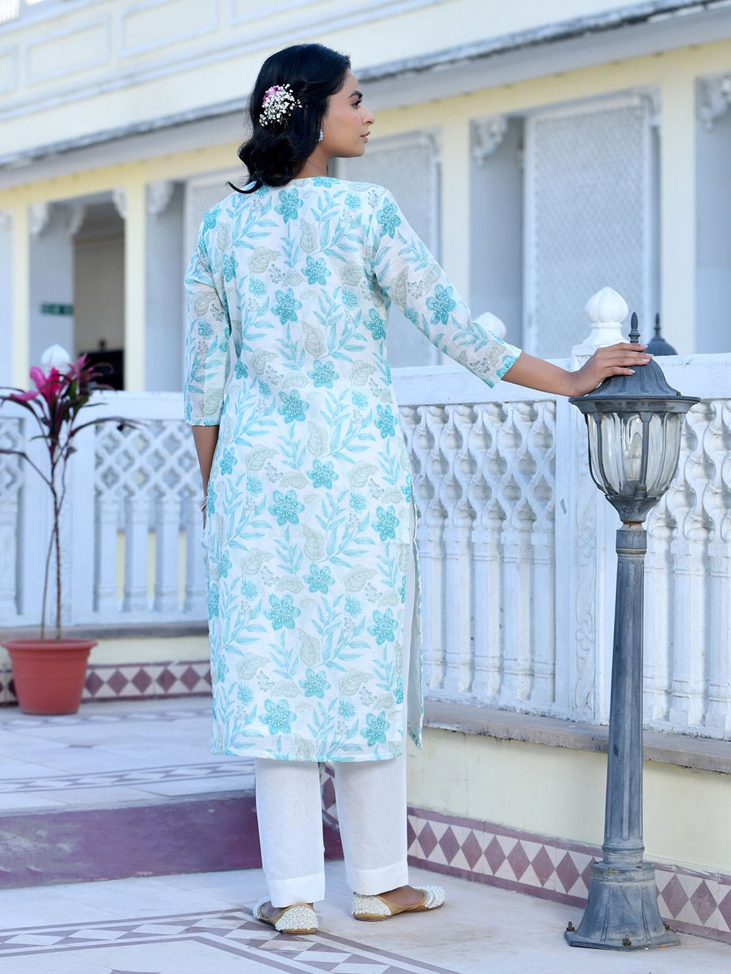 Vaasva Women's Cream Turquoise Linen Digital Printed Suit Set | Grocsy