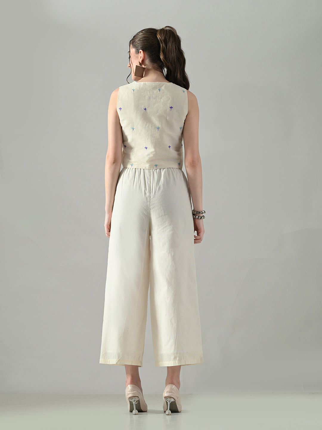 Myshka Women Off White Multicolor Thread Embroidered Co-Ord Set | Grocsy