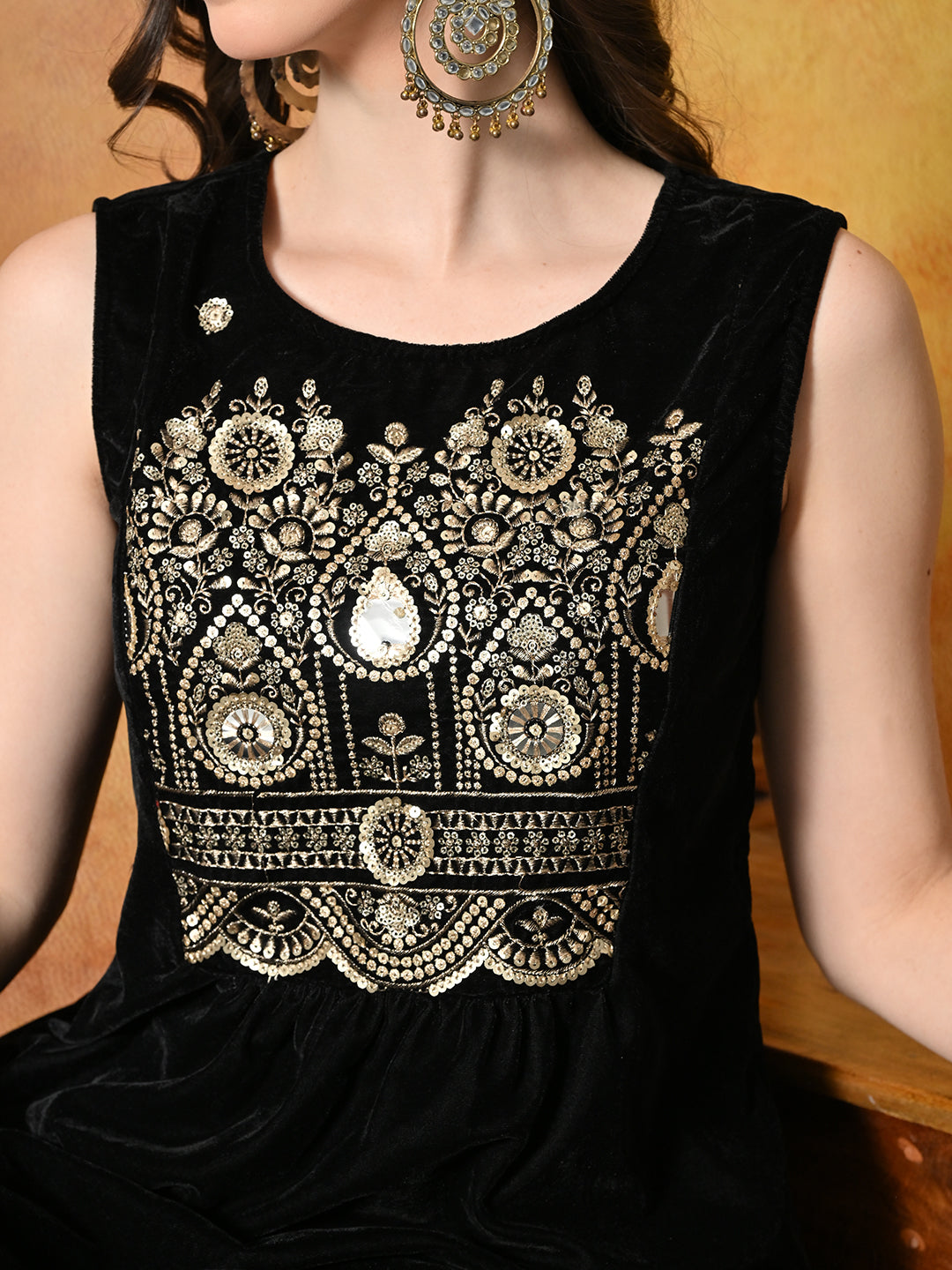 Myshka Women Black Velvet Embroidered Yoke Sleeveless Kurta Set with Dupatta | Grocsy