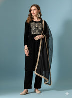 Myshka Women Black Velvet Embroidered Full Sleeve Kurta Set with Organza Dupatta | Grocsy