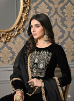Myshka Women Black Velvet Embroidered Full Sleeve Kurta Set with Organza Dupatta | Grocsy