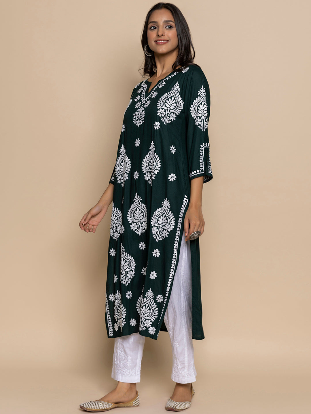 HOUSE OF KARI Chikankari Embroidered Straight Kurta | Grocsy
