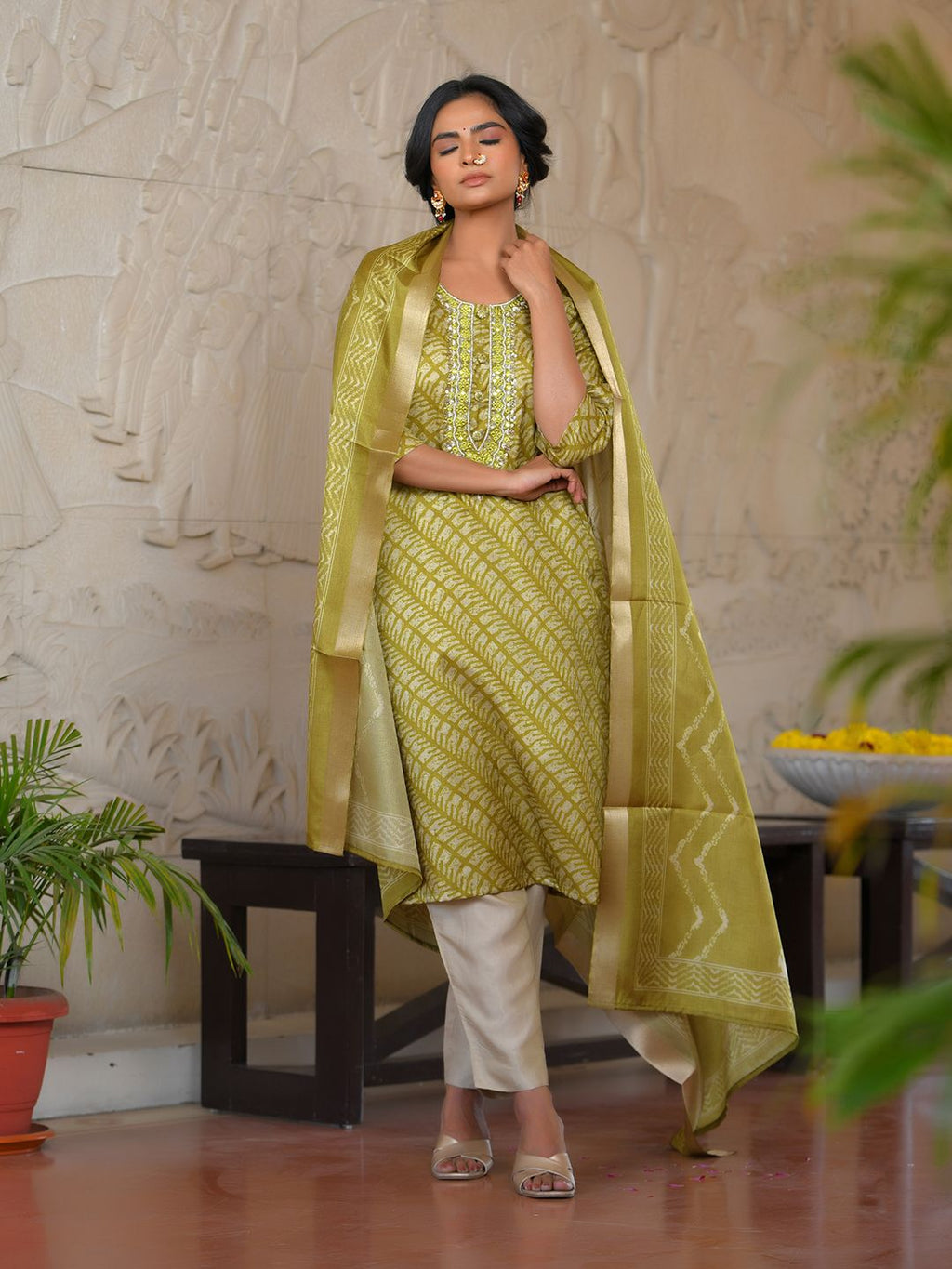 Vaasva Women's Parrot Green Silk Digital Printed Suit Set | Grocsy