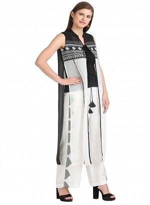 W for Woman White & Black Sleeveless Printed Gillet | Grocsy