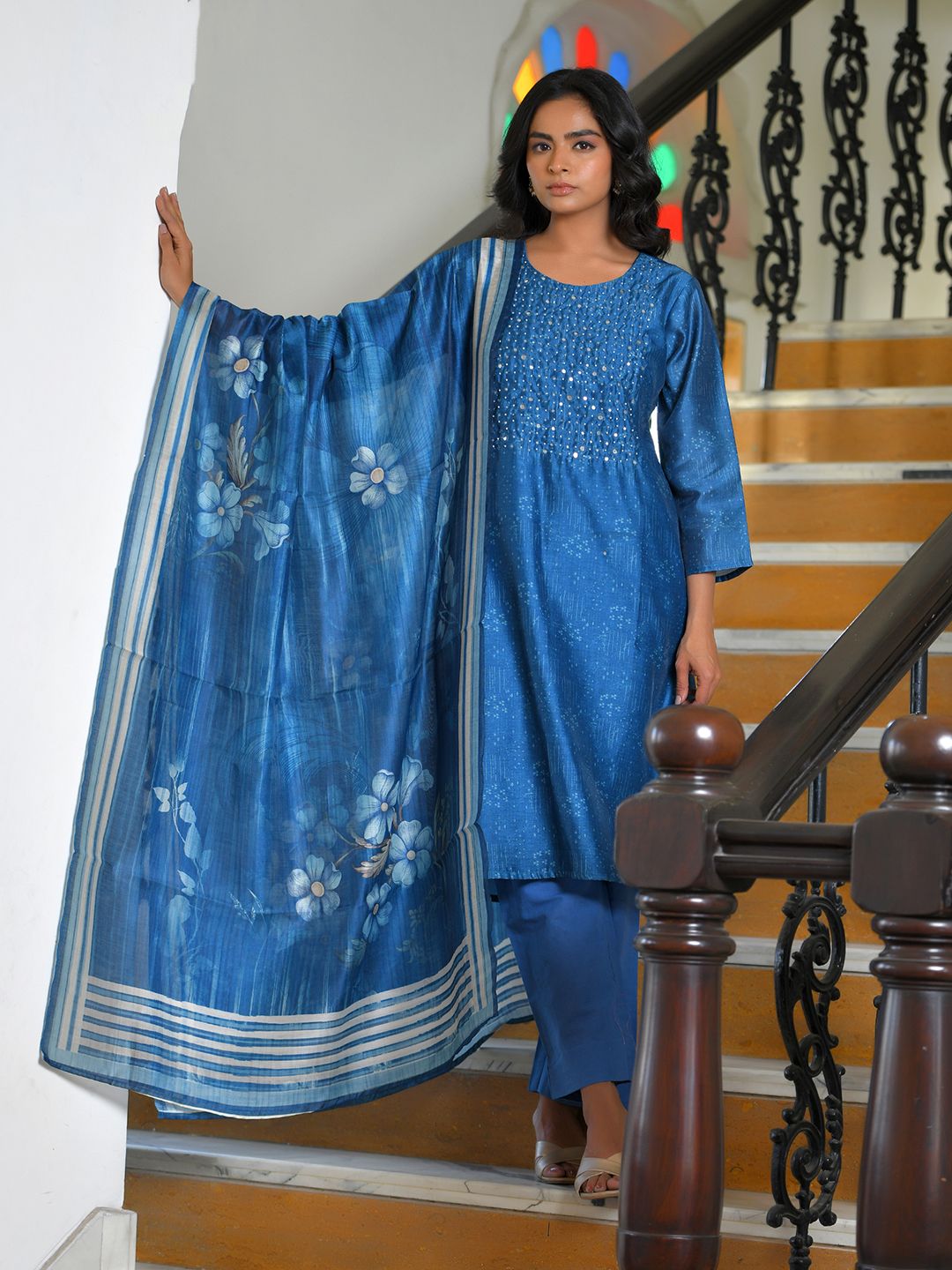Vaasva Women's Indigo Muslin Digital Printed Suit Set | Grocsy