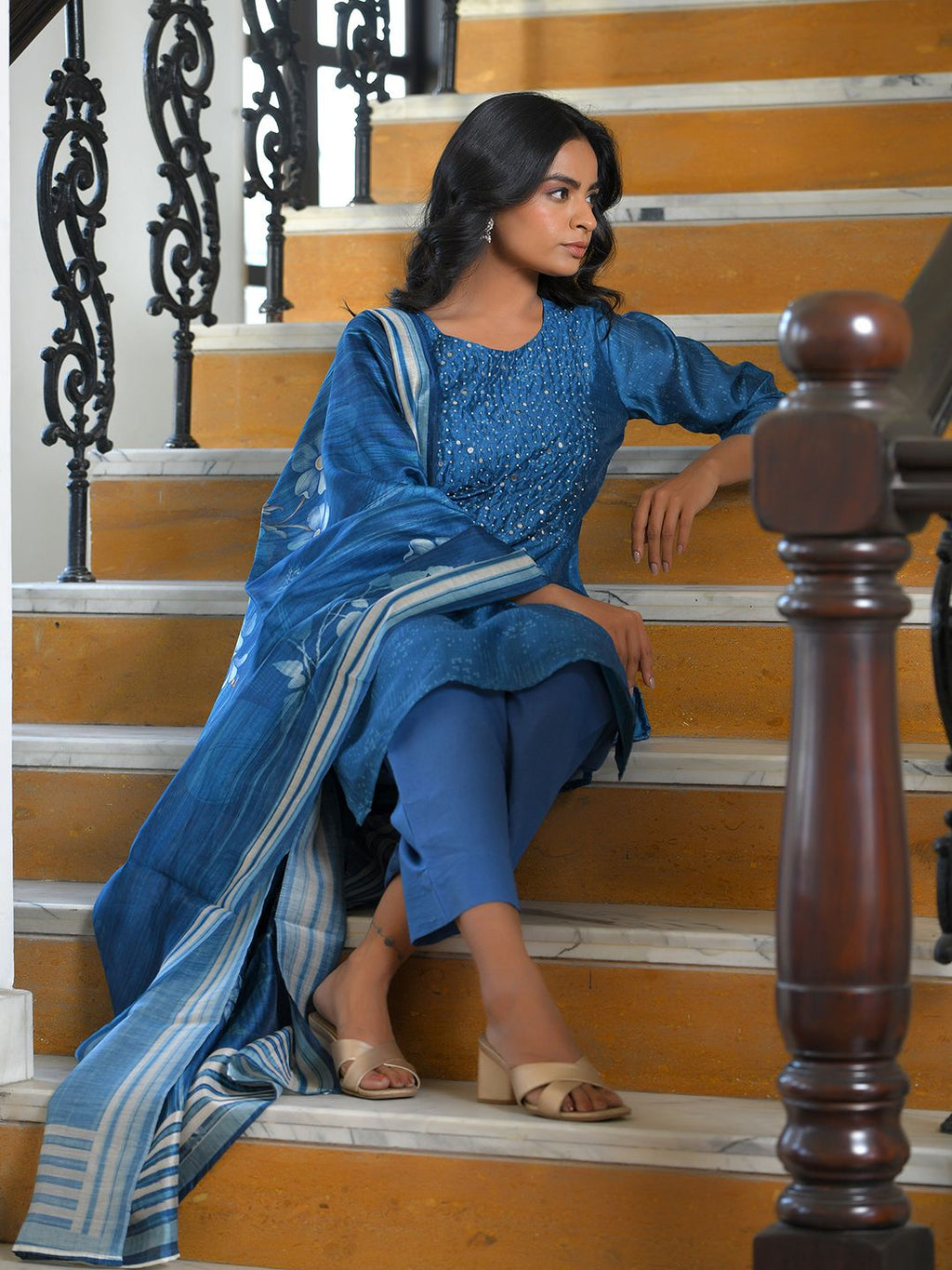 Vaasva Women's Indigo Muslin Digital Printed Suit Set | Grocsy
