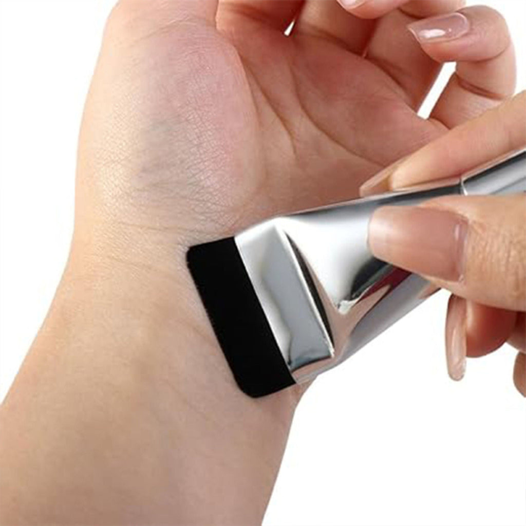 CUFFS N LASHES Spatula Makeup Brush | Grocsy