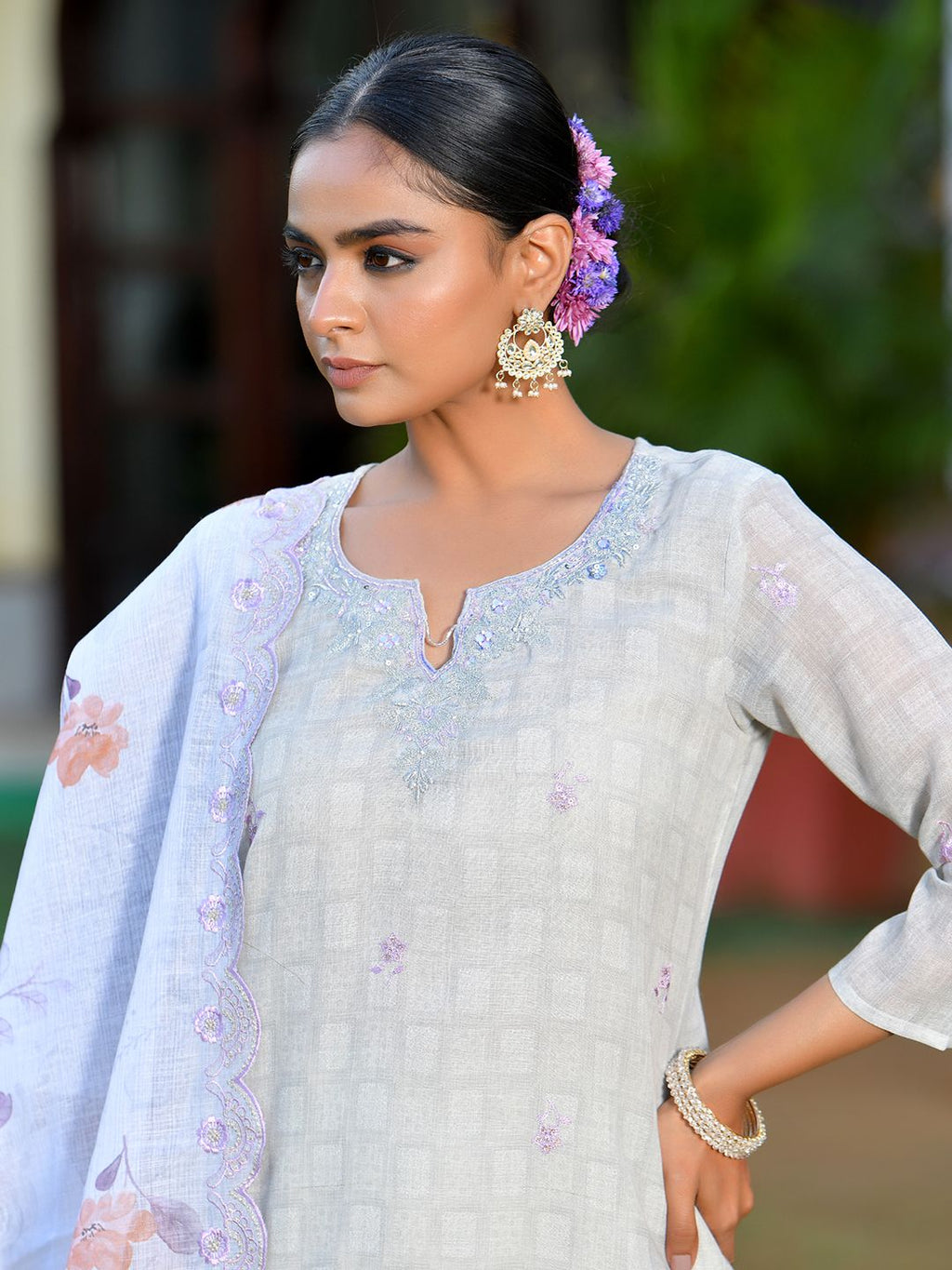 Vaasva Women's Grey Purple Linen Suit Set With Cutwork Dupatta | Grocsy
