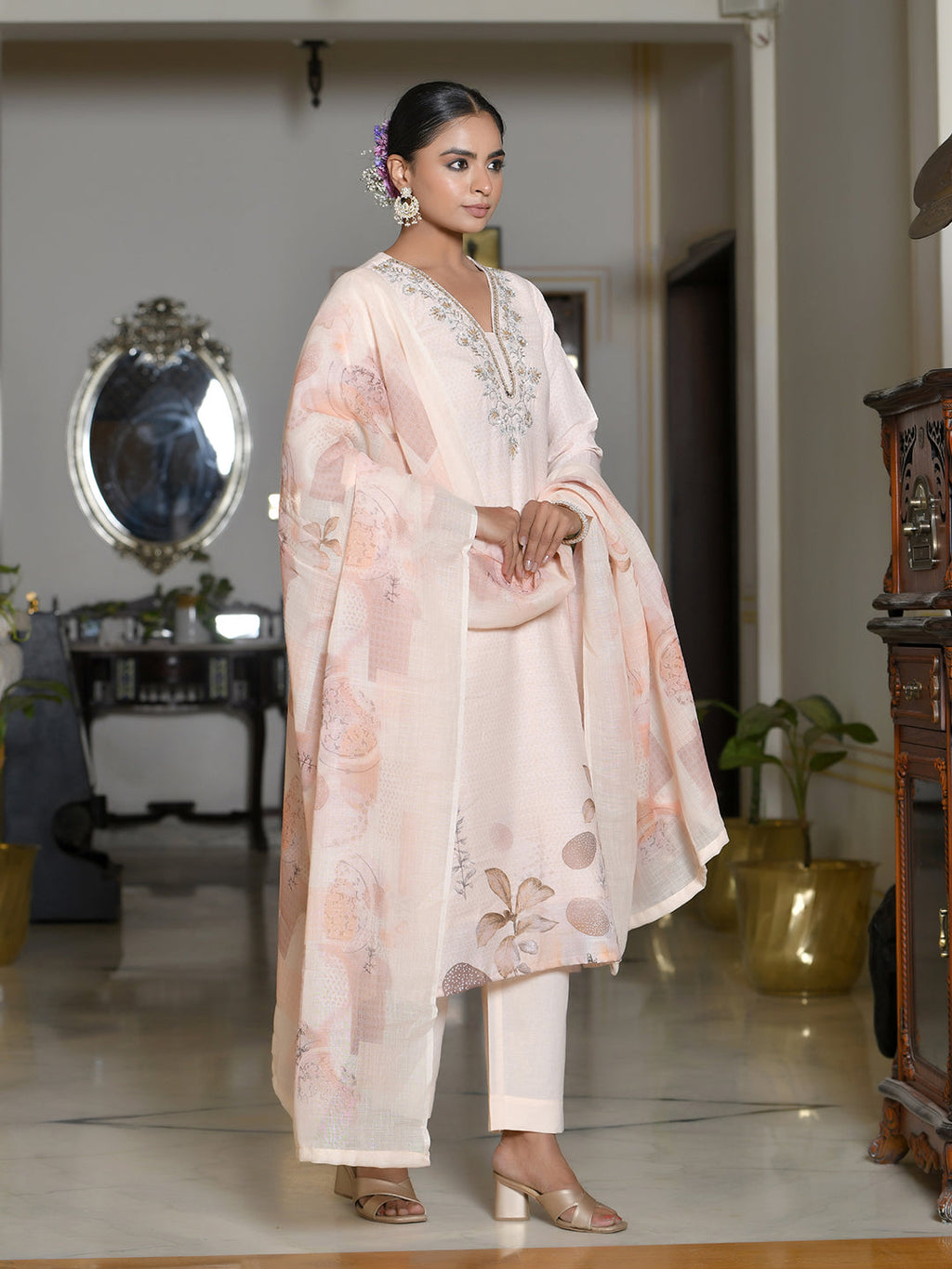 Vaasva Women's Peach Linen Suit Set With Printed Dupatta | Grocsy