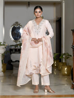 Vaasva Women's Peach Linen Suit Set With Printed Dupatta | Grocsy