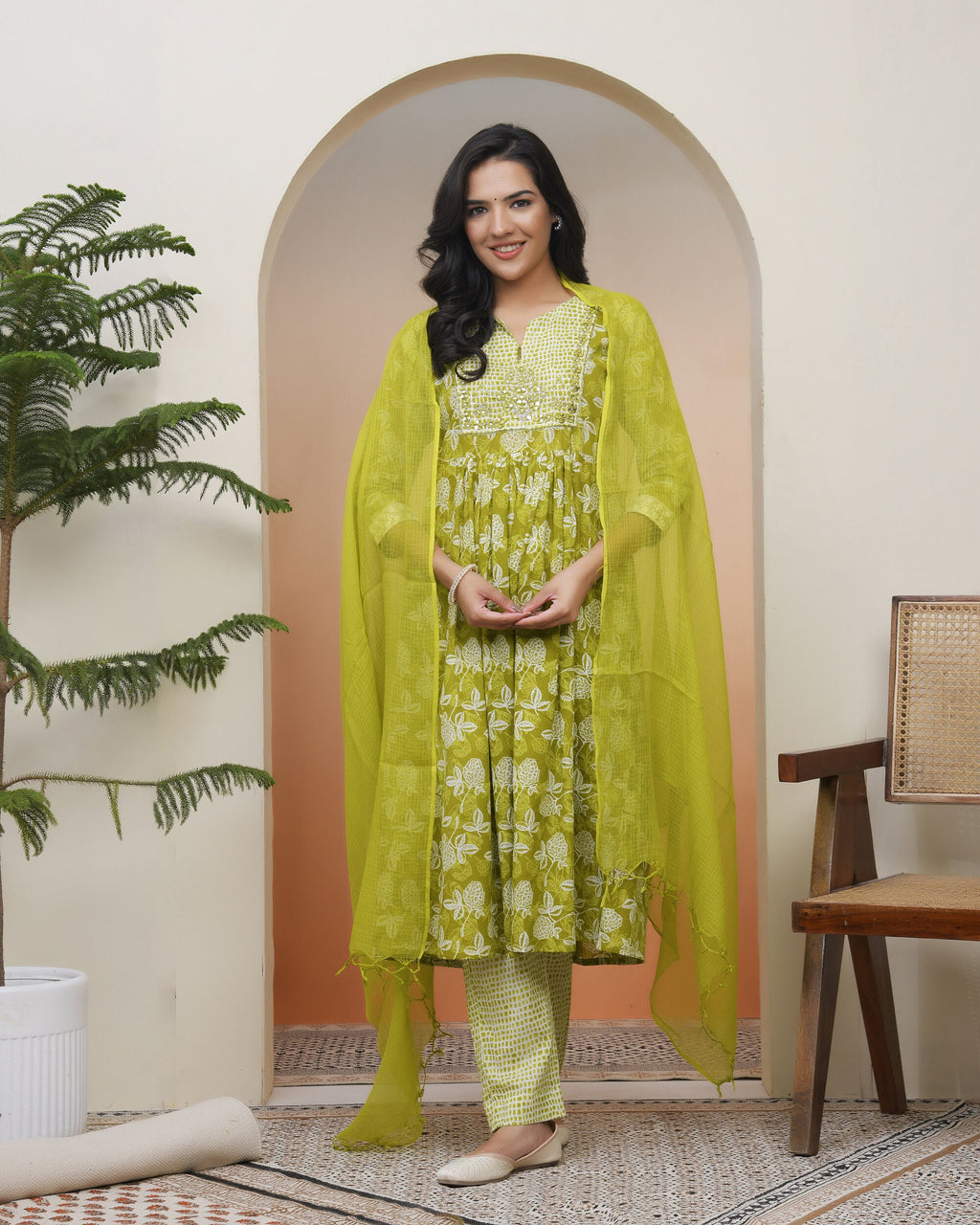 Vaasva Women Green Cotton Kurta With Cotton Pant & Dupatta | Grocsy