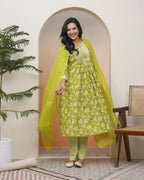 Vaasva Women Green Cotton Kurta With Cotton Pant & Dupatta | Grocsy