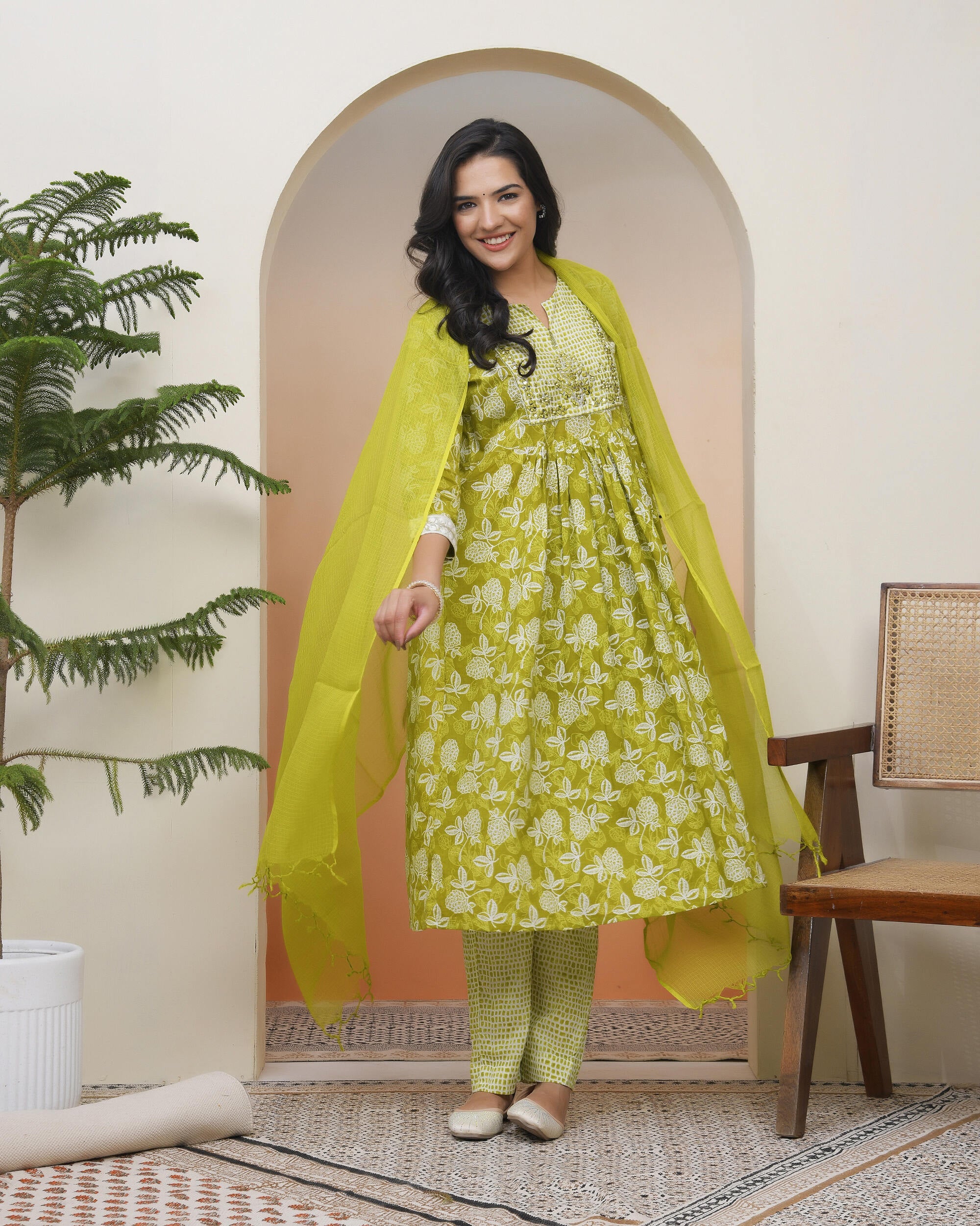 Vaasva Women Green Cotton Kurta With Cotton Pant & Dupatta | Grocsy
