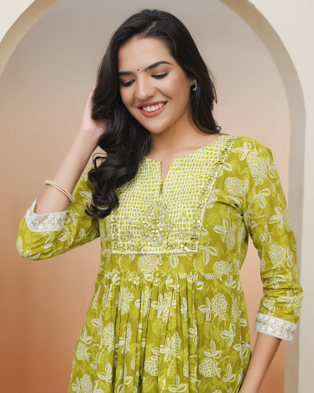 Vaasva Women Green Cotton Kurta With Cotton Pant & Dupatta | Grocsy