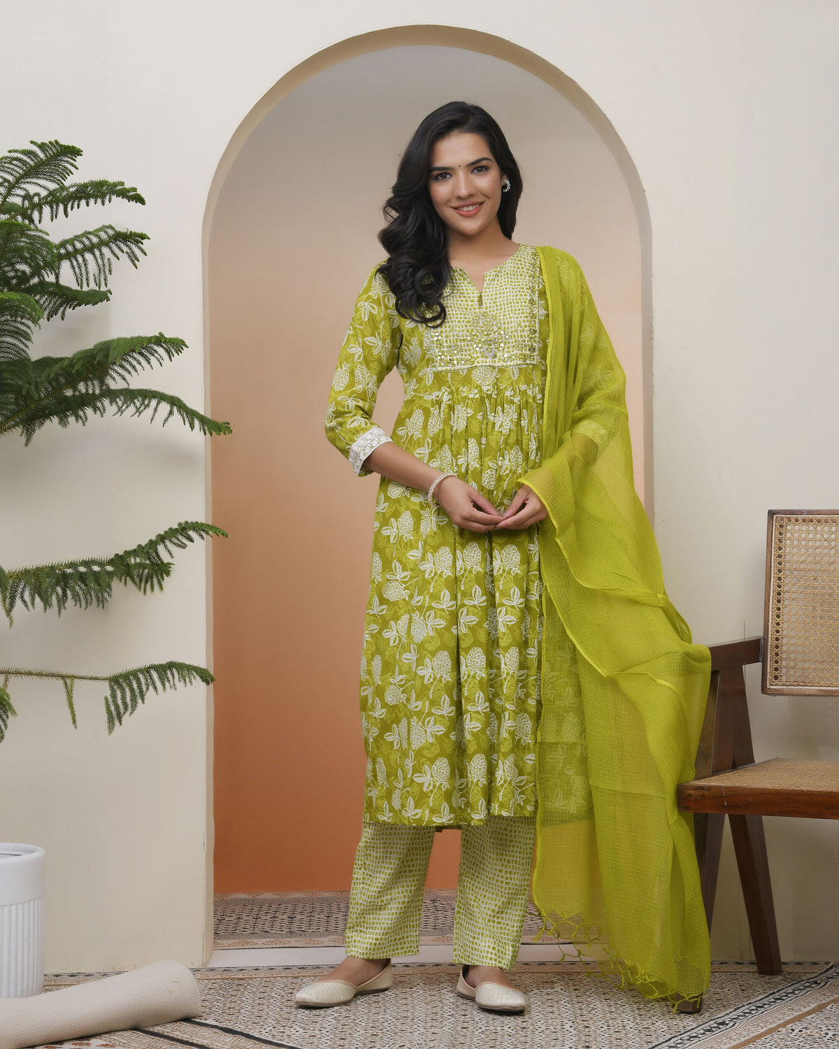 Vaasva Women Green Cotton Kurta With Cotton Pant & Dupatta | Grocsy