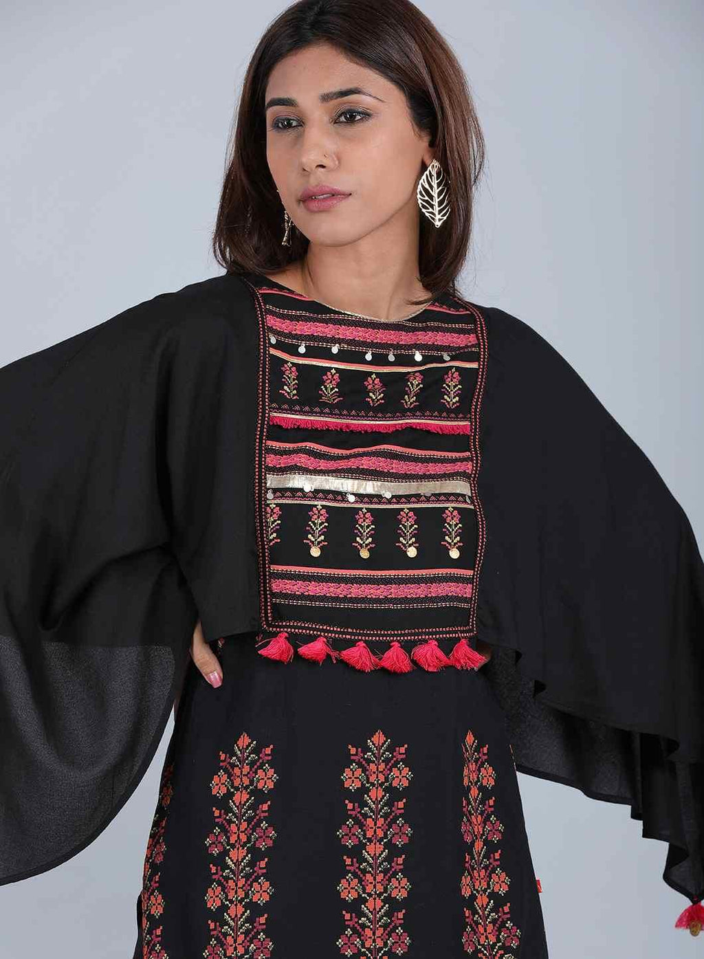 W for Woman Black Mandarin Neck Embellished kurta | Grocsy