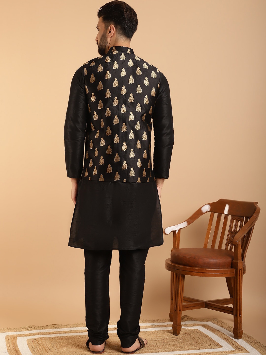 Sojanya Band Collar Regular Kurta & Churidar With Nehru Collar | Grocsy