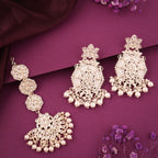 Tehzeeb Creations Fashionable Gold Earrings And Tikka Studded With Kundan And Pearl | Grocsy