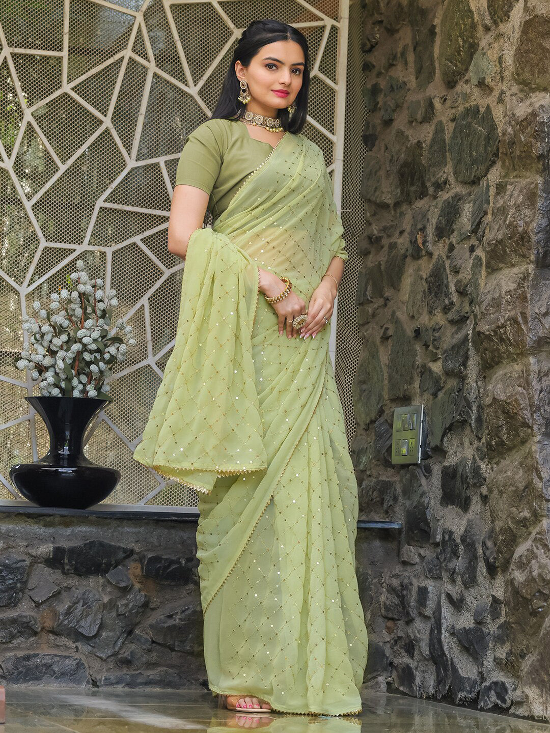 Tikhi Imli Embellished Sequinned Saree | Grocsy
