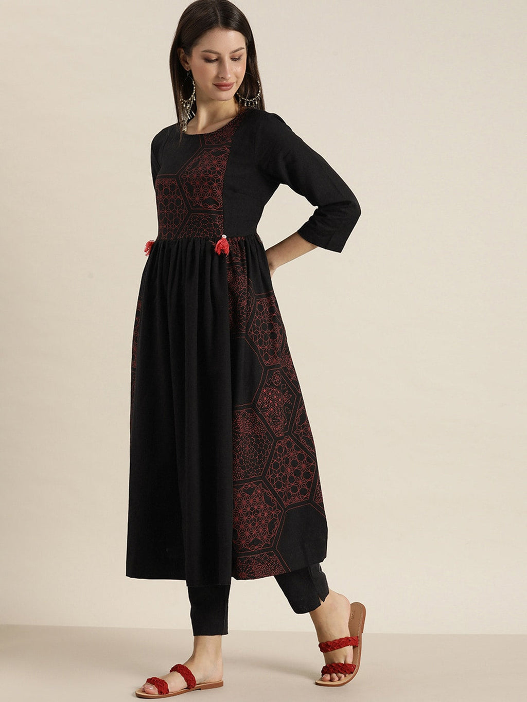 Sangria Women Black Printed Empire Pure Cotton Kurta with Trousers | Grocsy