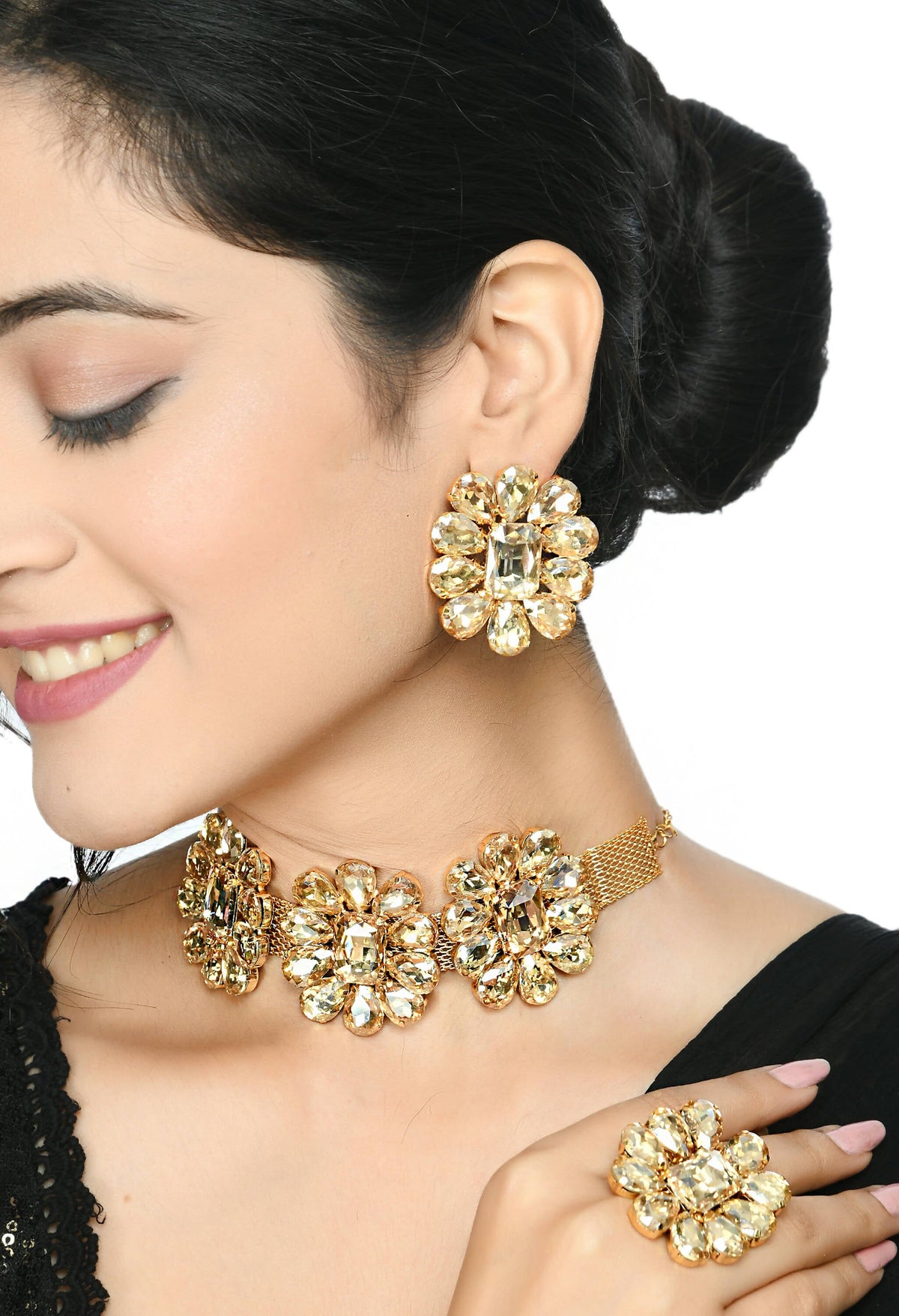 Mominos Fashion Joharkamal Gold-Polished Brass Finish Stone Choker For Women & Girls (Golden) | Grocsy