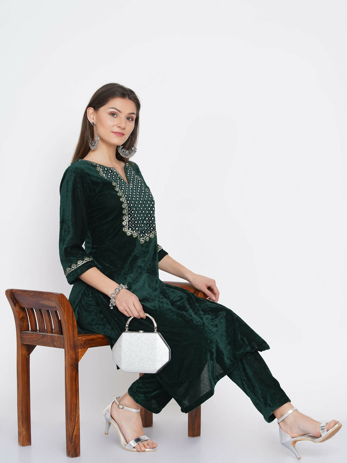 Women Republic Green Velvet Embroidered Kurta With Pant | Grocsy