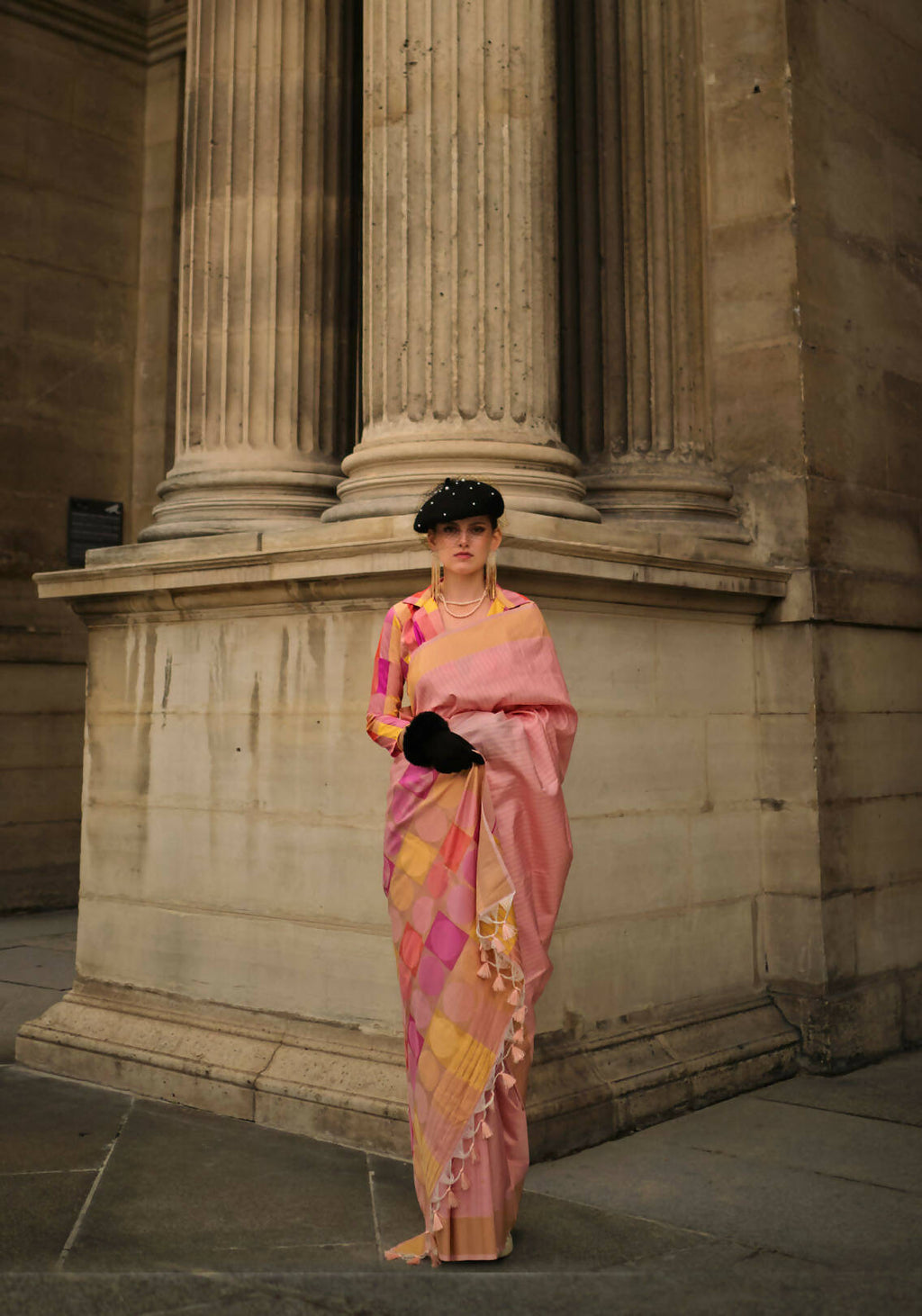 Dahlia Pinksoft Handloom Sik Zari & Thread Work, Contrast Pallu Saree - Rajtex Kube Silk | Grocsy