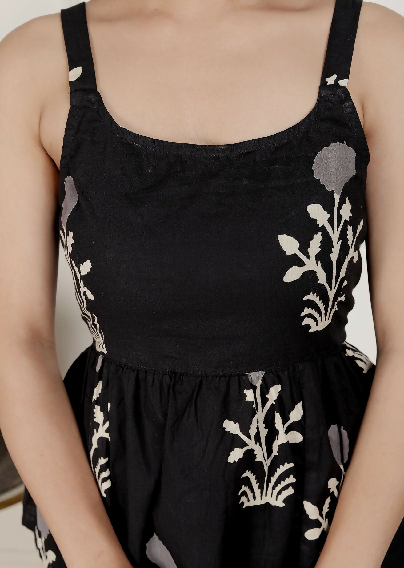 Miravan Womens Floral Printed Black Pure Cotton Kurti With Palazzo | Grocsy