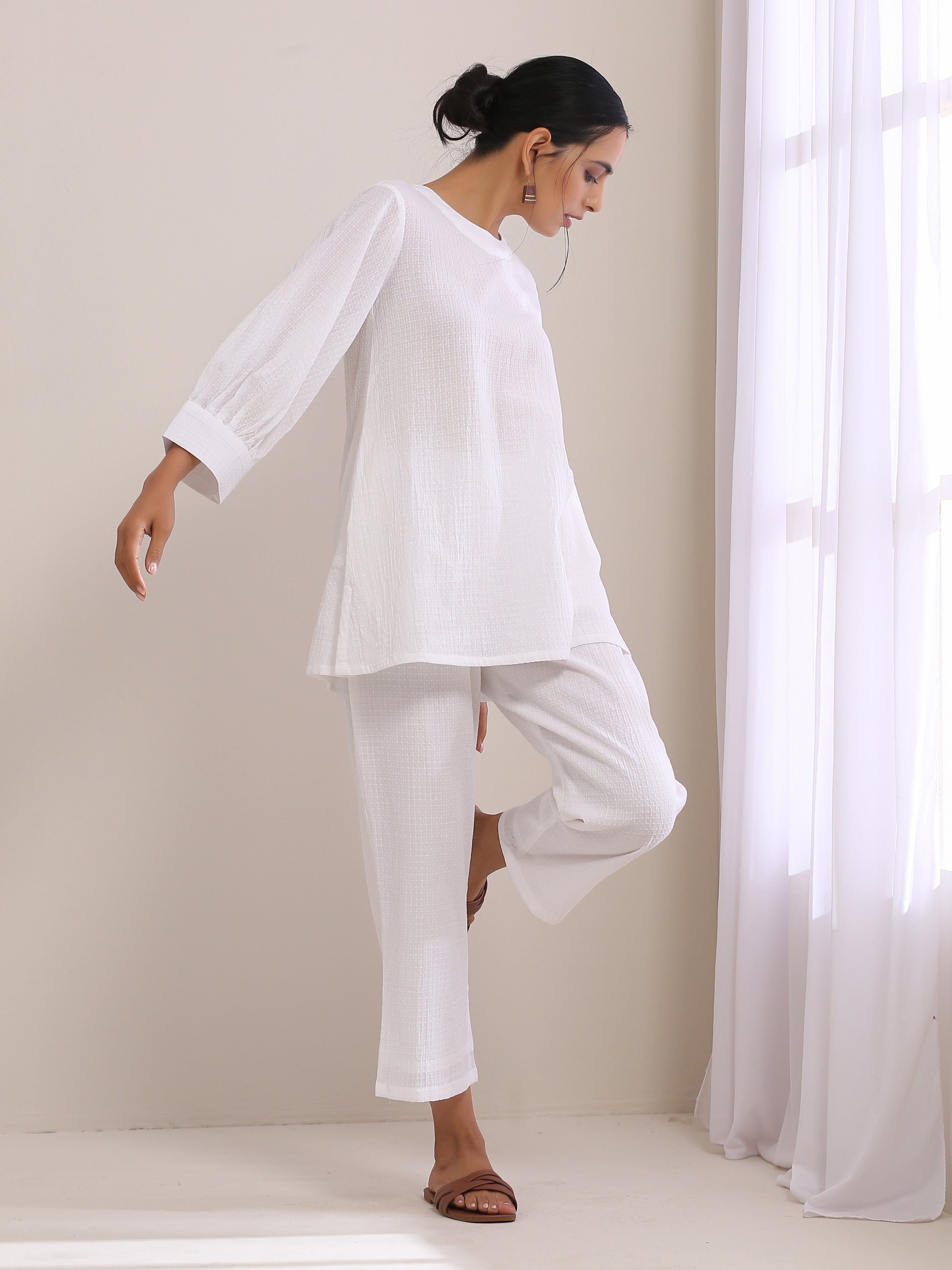 trueBrowns White Dobby Baggy Sleeve Co-Ord Set | Grocsy