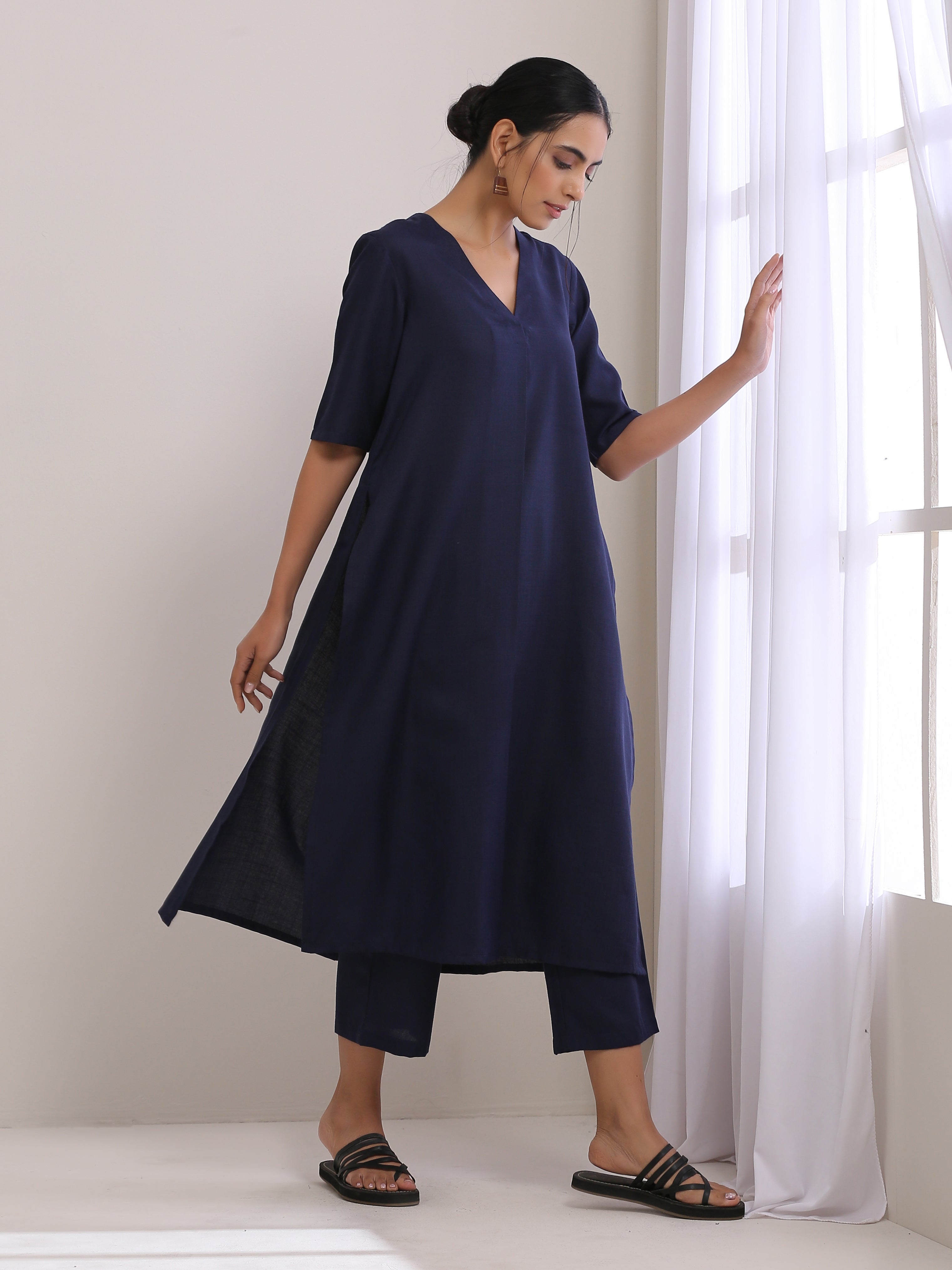 trueBrowns Blue Slub High Slit Kurta Pant Set | Grocsy
